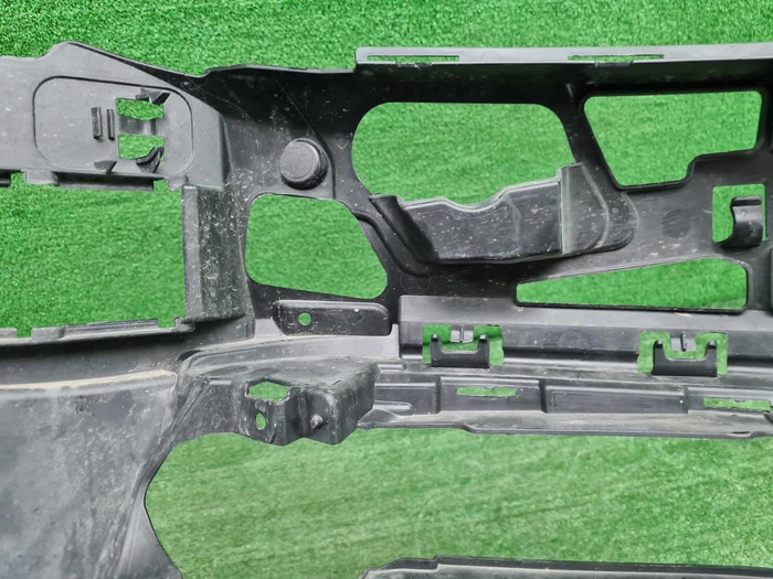 Кронштейн переднего бампера BMW 5er G30 (17-20)