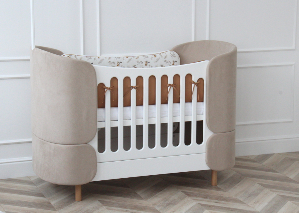 Мягкие бортики для кроватки KIDI soft "Зайчики с грибами" (мокко, сатин)