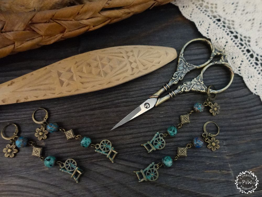 Маячок для ножниц "Прялочка"