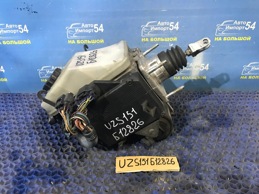 Главный тормозной цилиндр TOYOTA CROWN MAJESTA 1997-1999