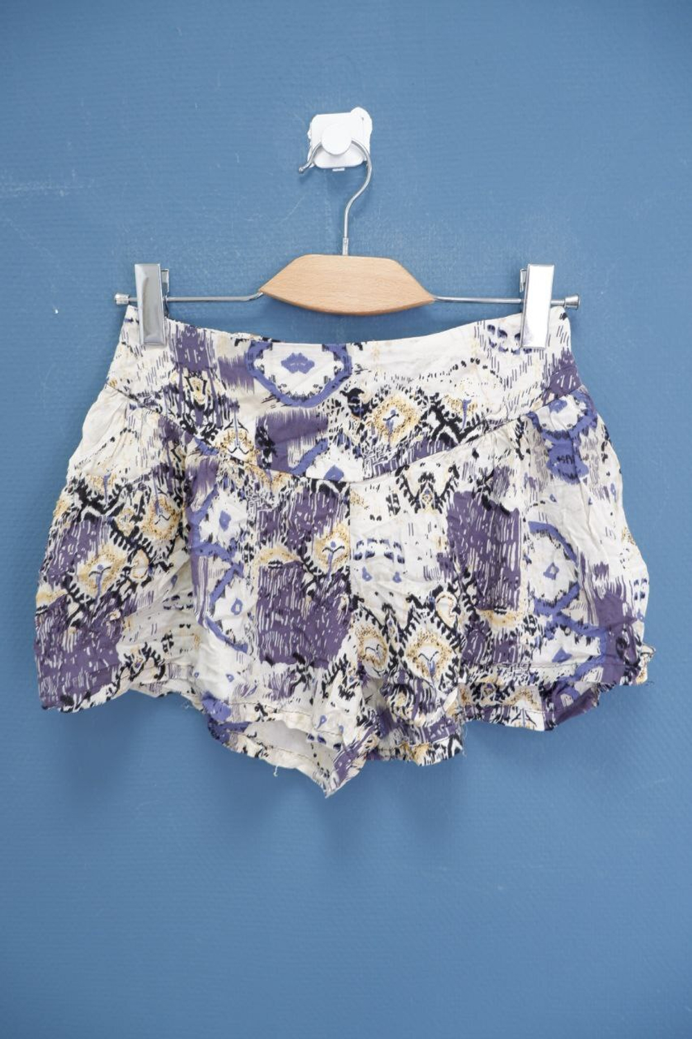 Шорты Amisu ляпистые 42 размер