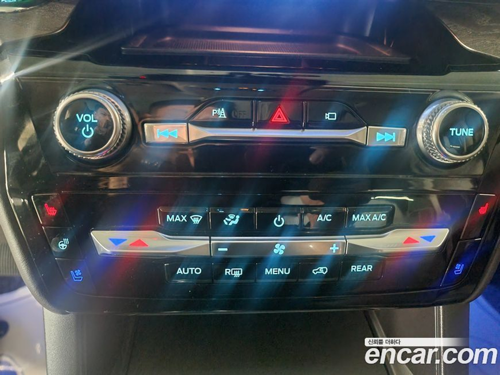 Ford Explorer 6 Generation 3.0 Platinum 4WD (12.2021)