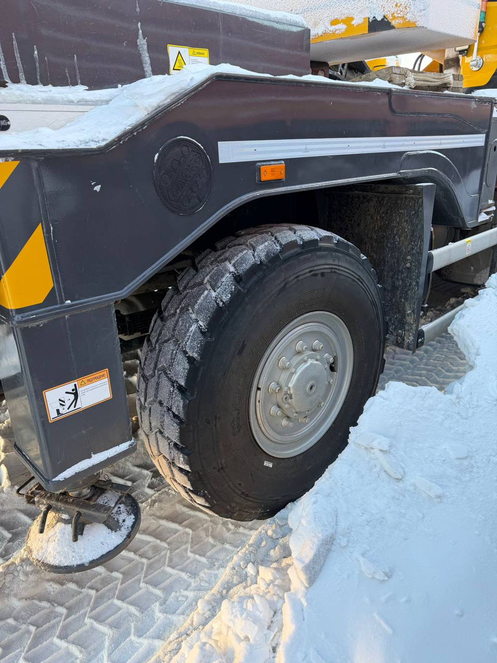 XCMG XCT25 Автокран XCT25L4_SR/25 (Дизельный, 6,4 л, 256 л.с., МТ)
