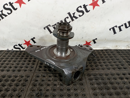 Кулак поворотный правый 2018г