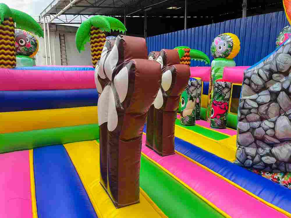 Коммерческий надувной батут «В гостях у зебры», 8*8*6 м