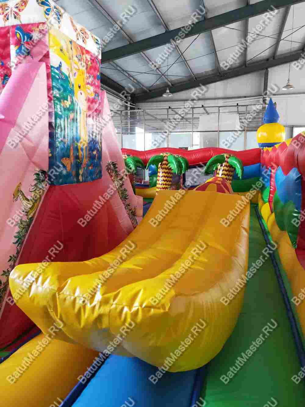 Коммерческий надувной батут "Сафари приключения" 8*5*2,8 м