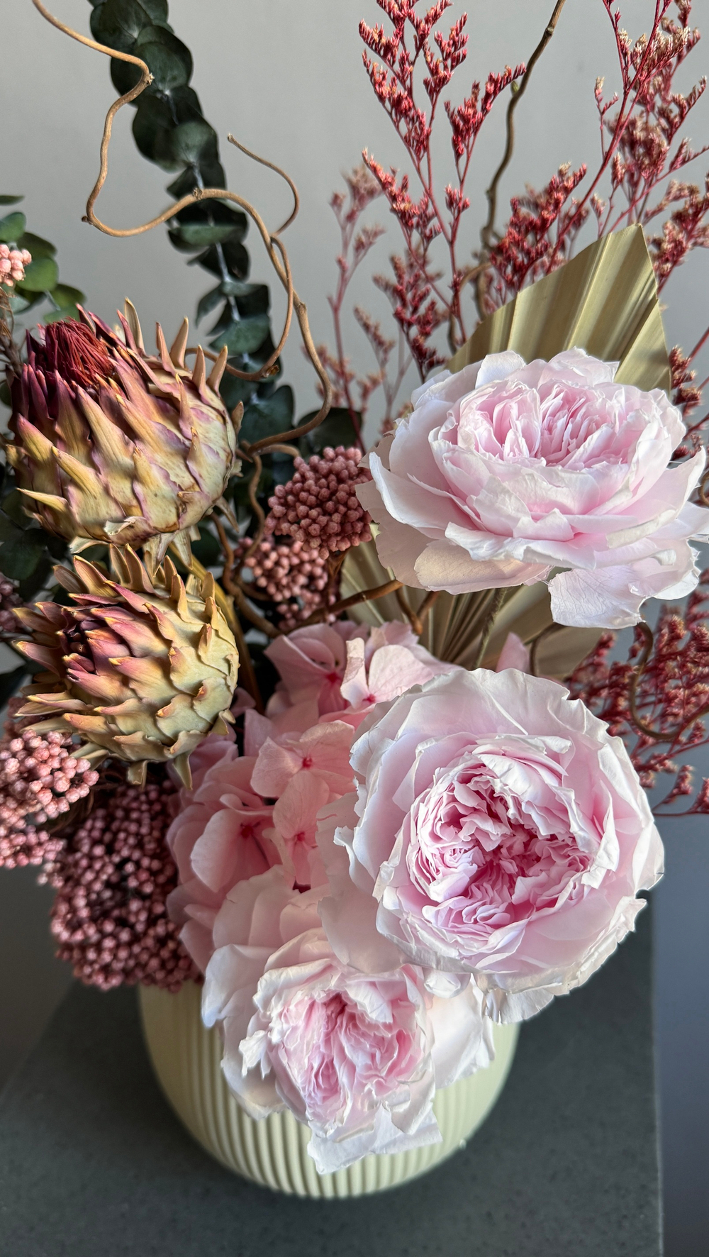 Композиция в кашпо Аришок