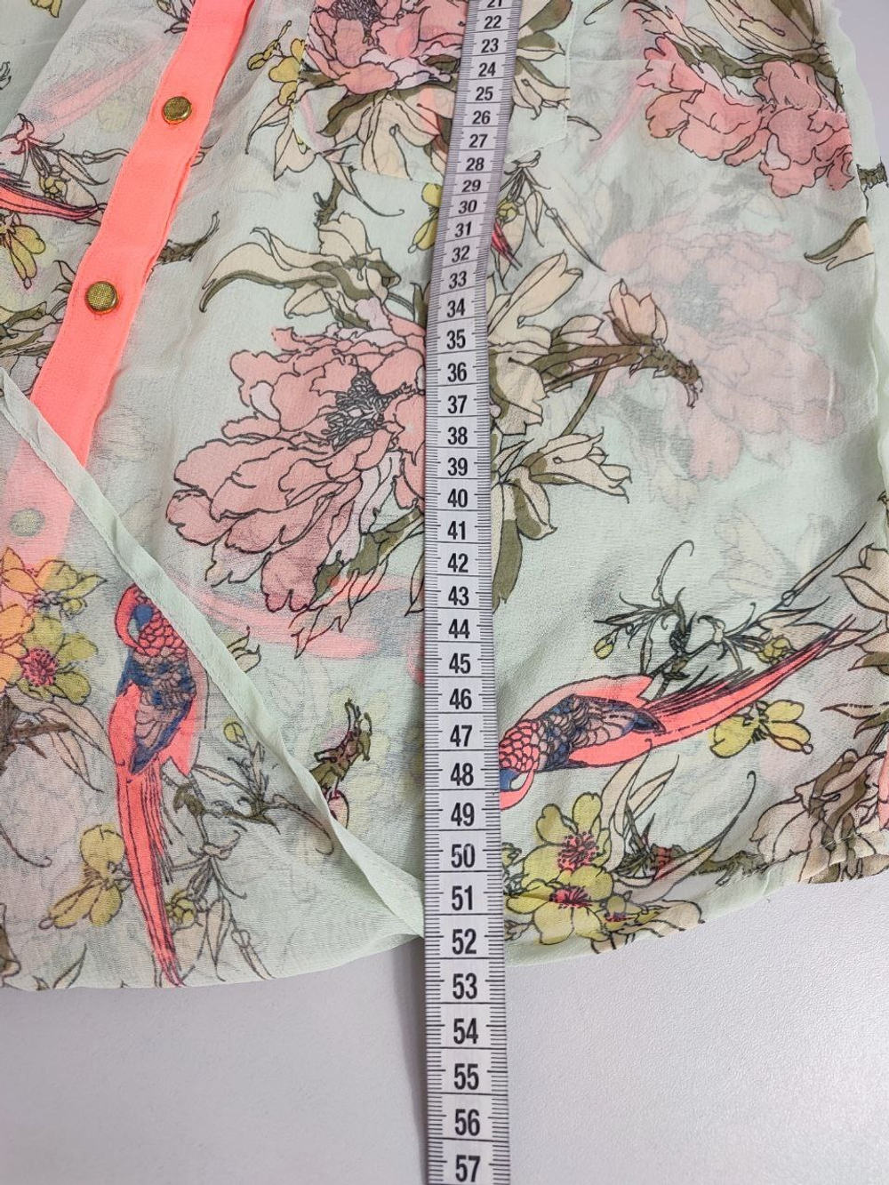 Блузка Blind Date с цветами 40 размер