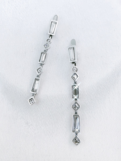 "Реканто" серьги в серебряном покрытии из коллекции "Angle" от Jenavi с английским замком