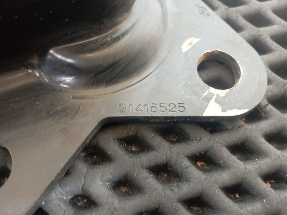 Подушка двигателя задняя 2017г.