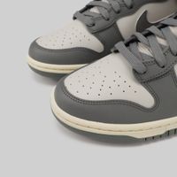  Кроссовки Nike Dunk High Vintage Light Bone Grey артикул:DM0582-001 - купить в магазине Дайс