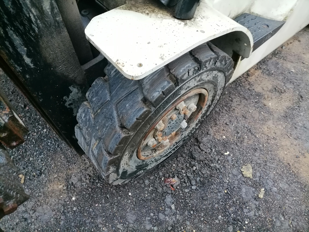 TFN CPCD Вилочный погрузчик CPCD35-XRW55F (Дизельный, 3,3 л, 48 л.с., АТ)