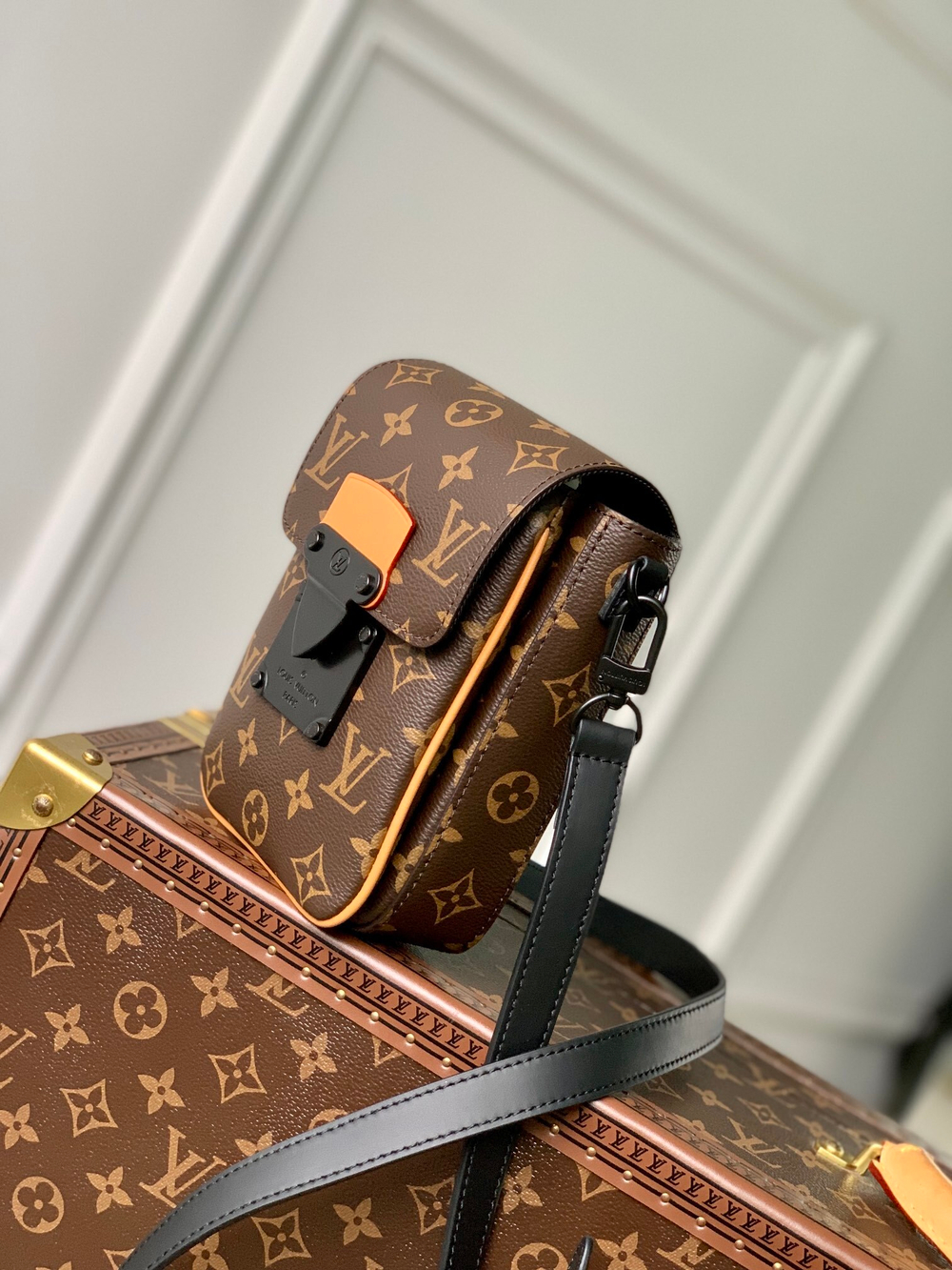 Louis Vuitton S-Lock Vertical Wearable Wallet