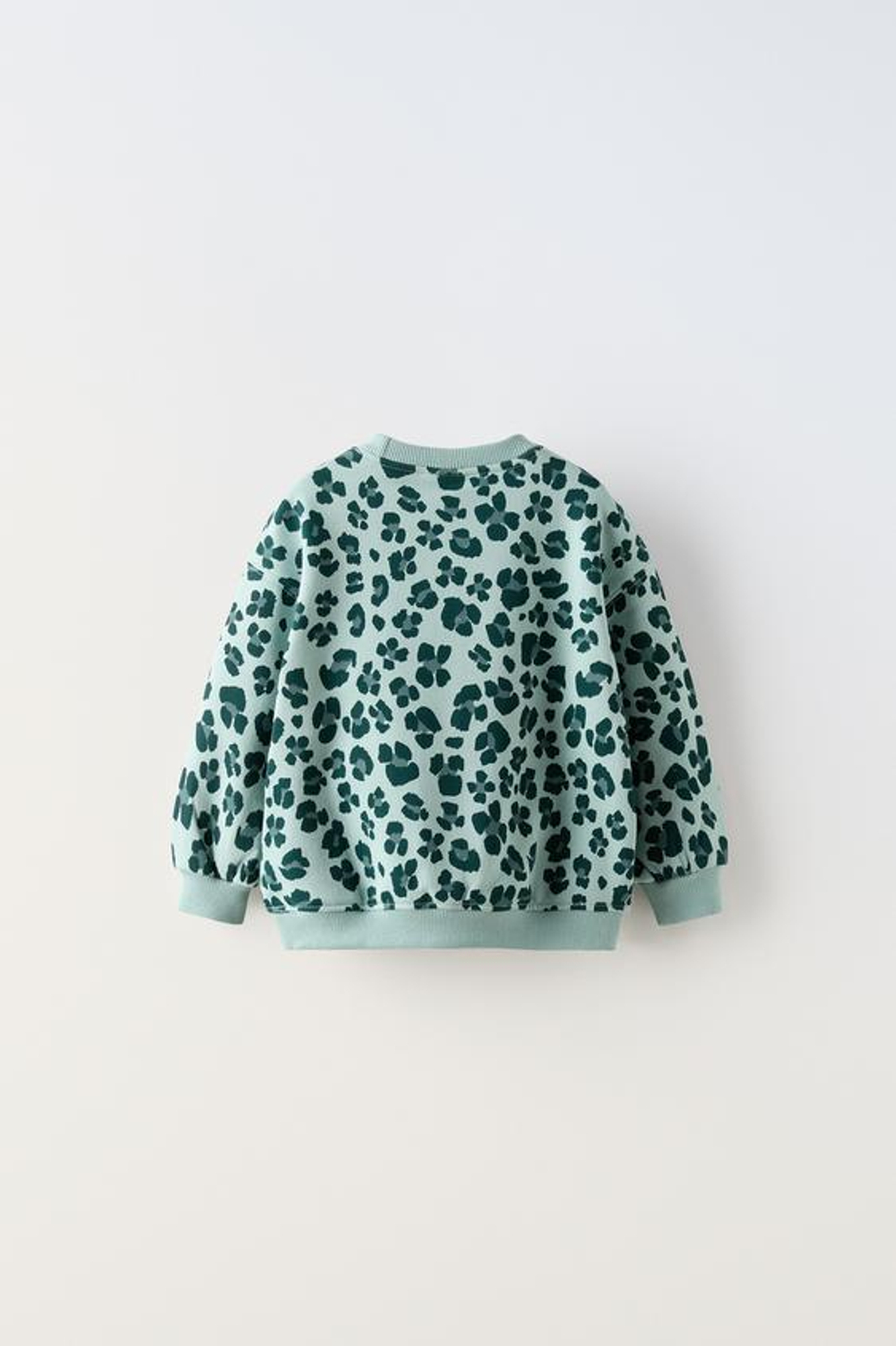 ZARA ТОЛСТОВКА С АНИМАЛИСТИЧЕСКИМ ПРИНТОМ, ЗЕЛЕНОВАТЫЙ