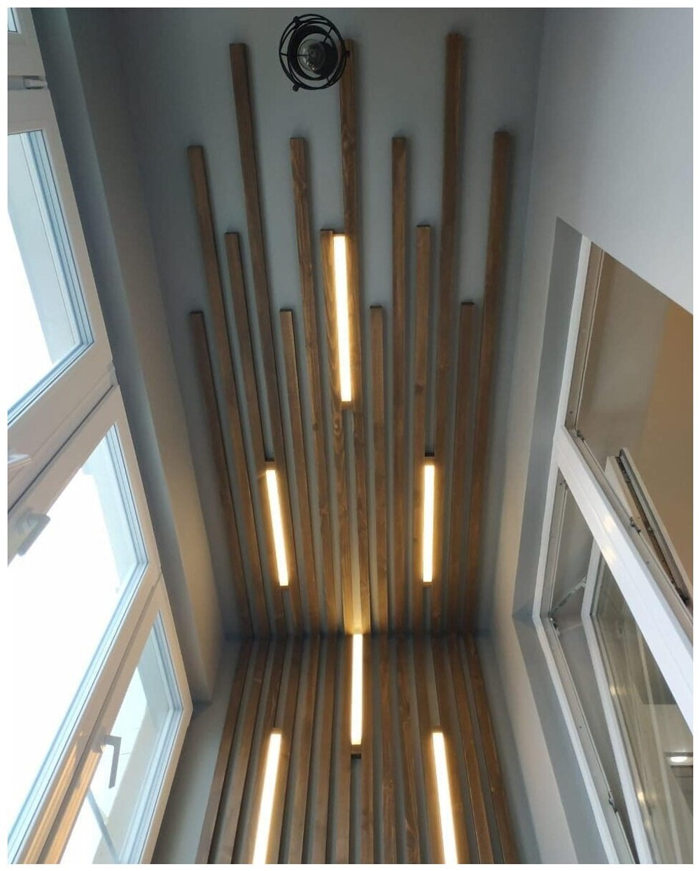 Потолочно-стеновые рейки с подсветкой из Сосны 40х30мм