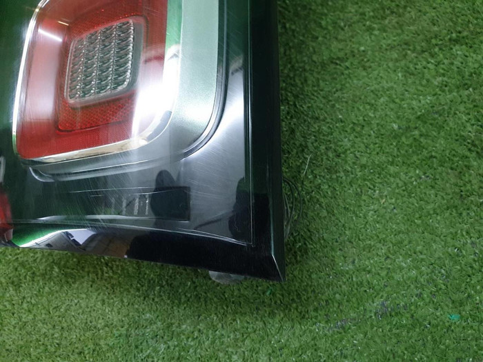 Фонарь правый Range Rover Vogue 4 L405 (2017-2022)