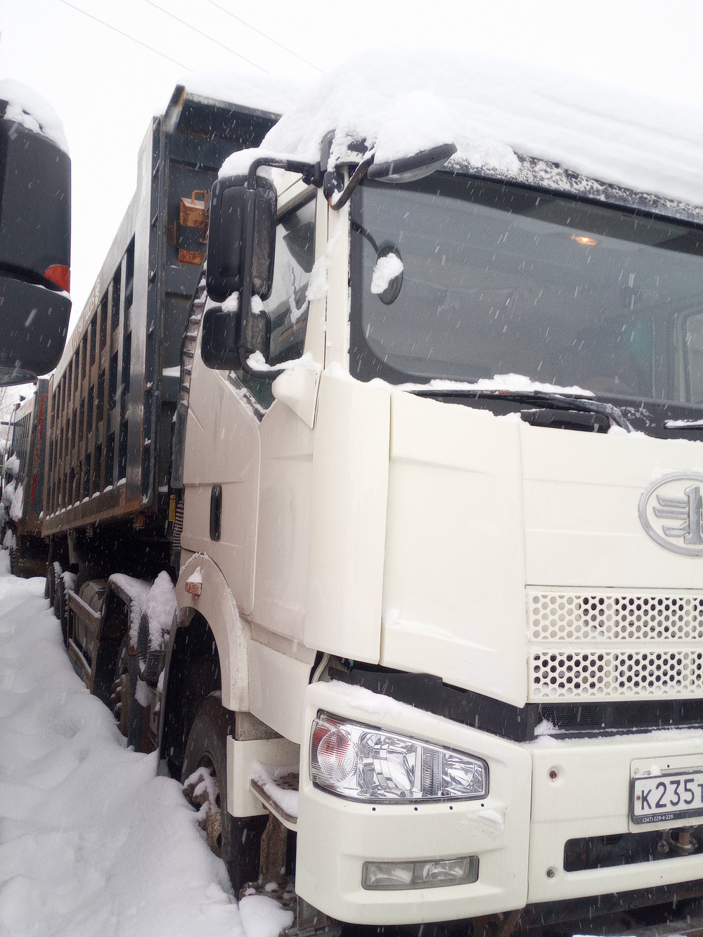 FAW J6 8x4 Самосвал СА3310Р66K24T4E5