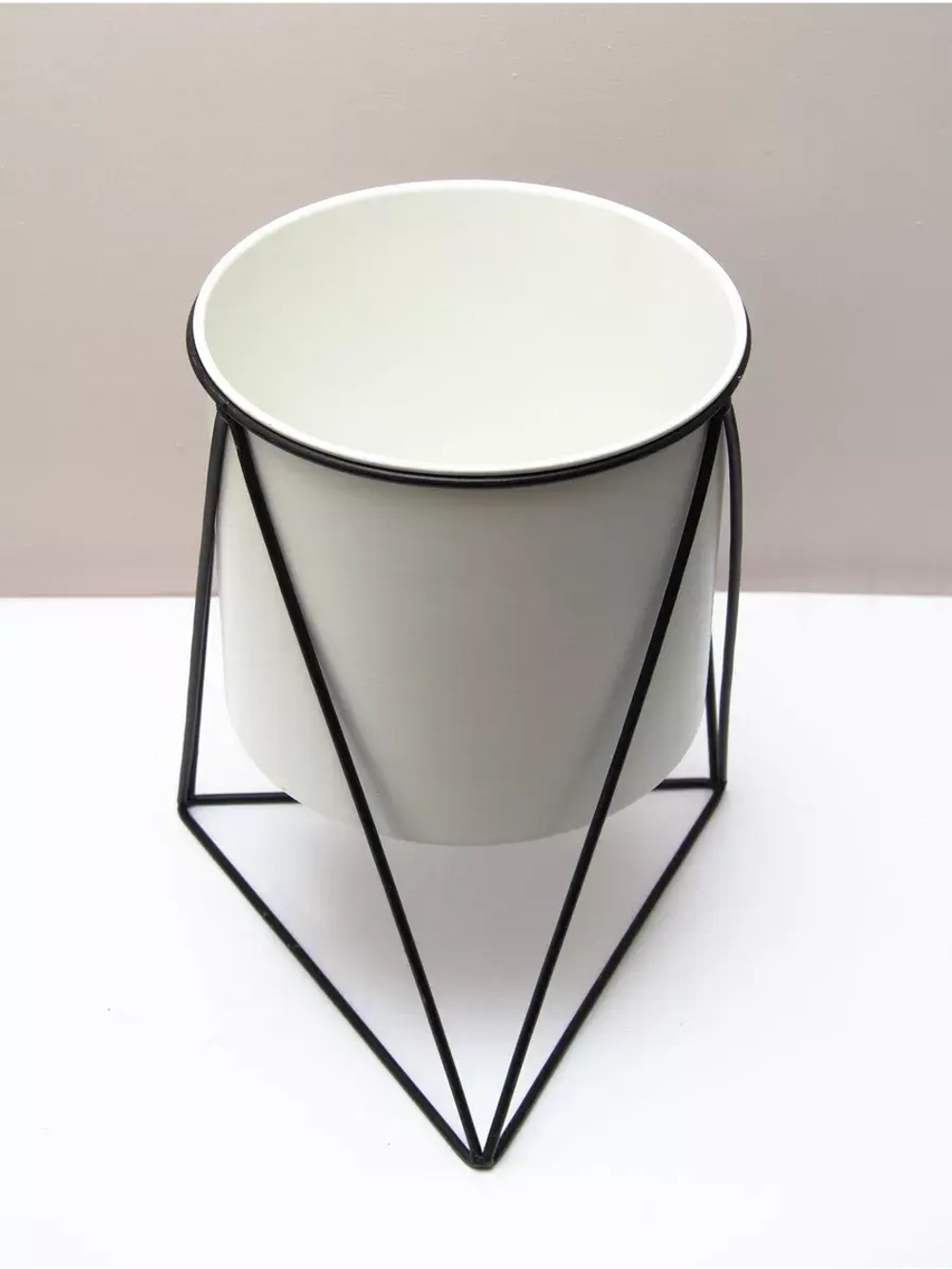 Кашпо для цветов комнатных