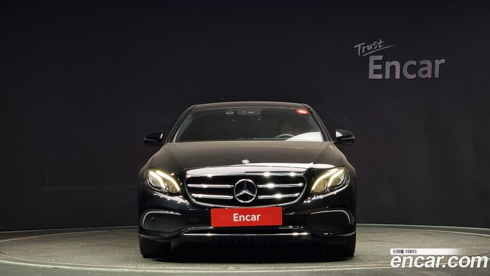 Mercedes-Benz E-Class W213 E250 Avangarde (12.2019)