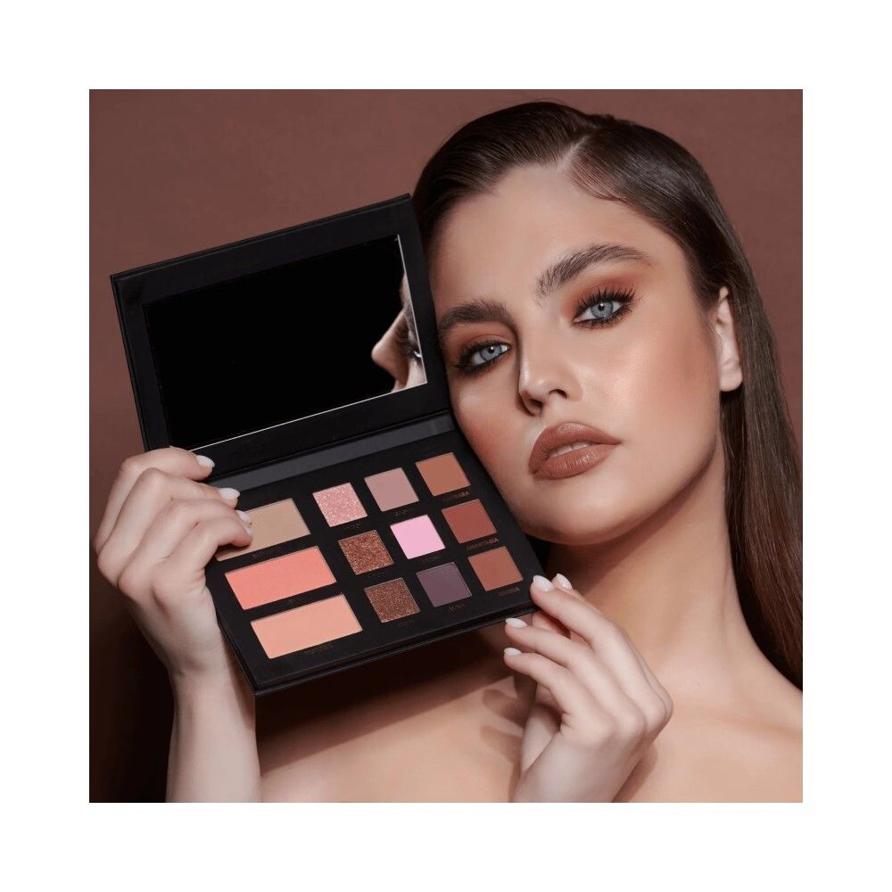 RBG Russian Beauty Guru Универсальная палетка для макияжа N2 "Лена Ясенкова", 27,6 гр
