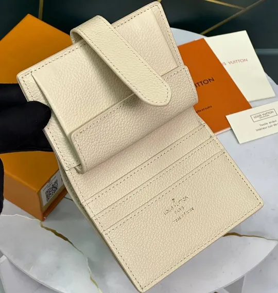 Кошелек Louis Vuitton Low Key, белый