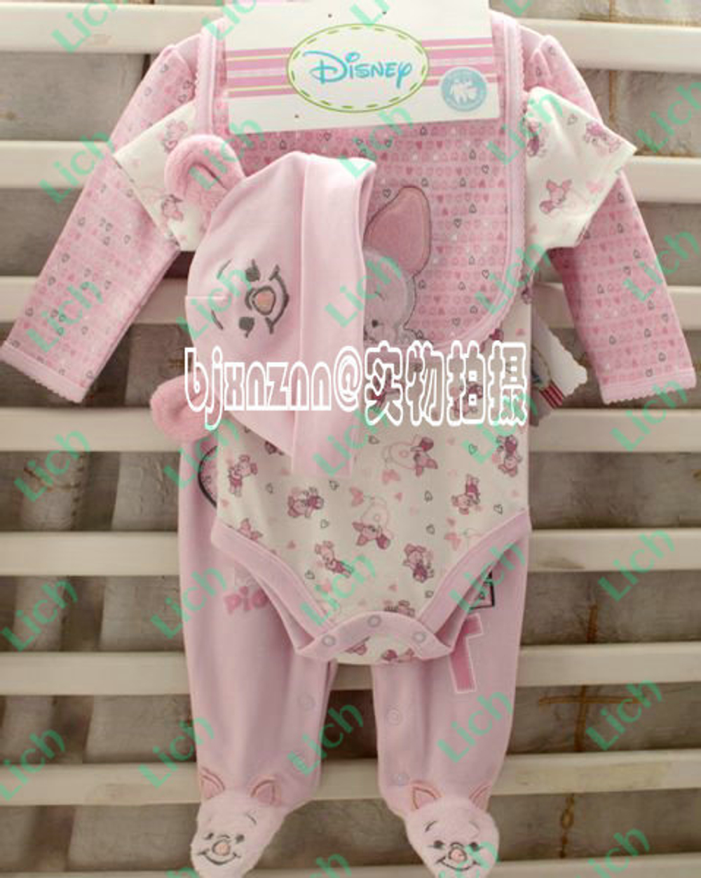 Комплект для новорожденных из 4-х вещей с принтами Пятачка