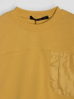 Футболка горчичного цвета для мальчика