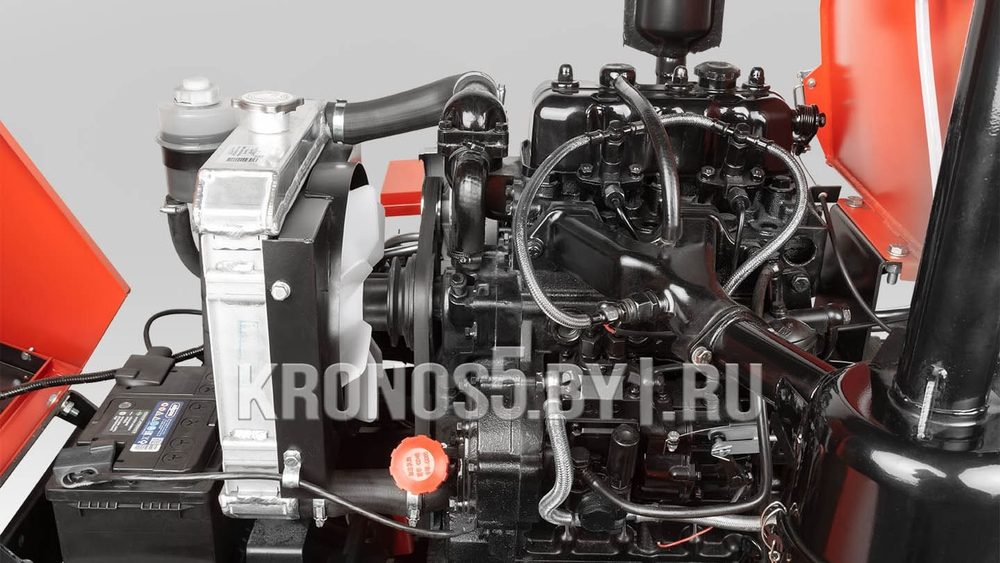 Трактор Уралец 2200