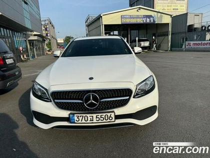 Mercedes-Benz E-Class W213 E300e 4MATIC Exclusive (09.2020)