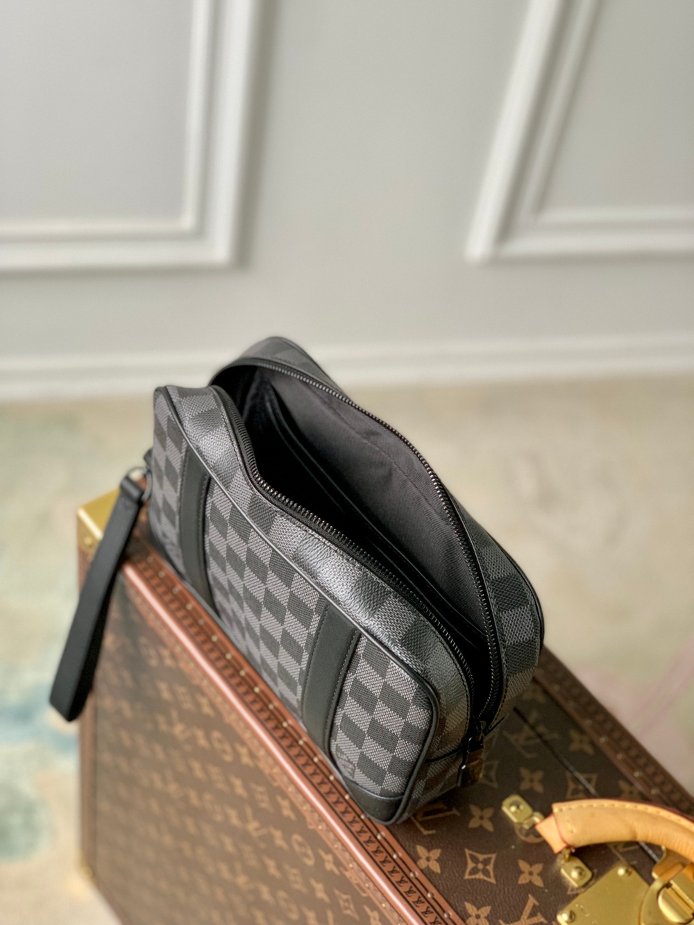 Louis Vuitton Pochette Kasai