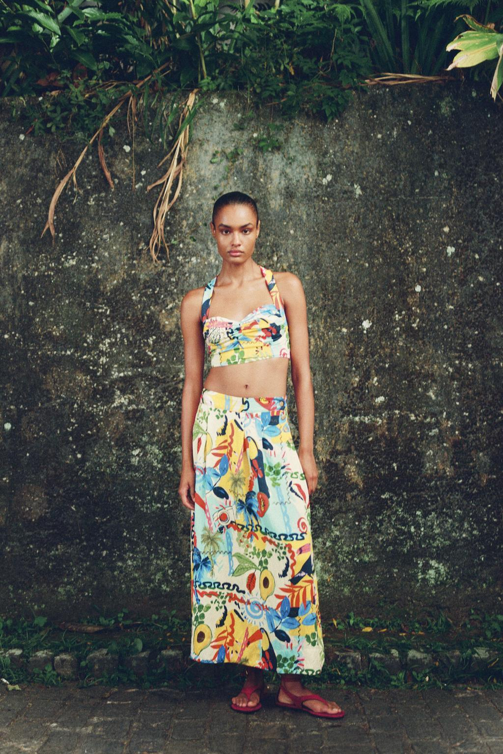 ZARA КОРОТКИЙ ТОП С ПРИНТОМ, РАЗНОЦВЕТНЫЙ