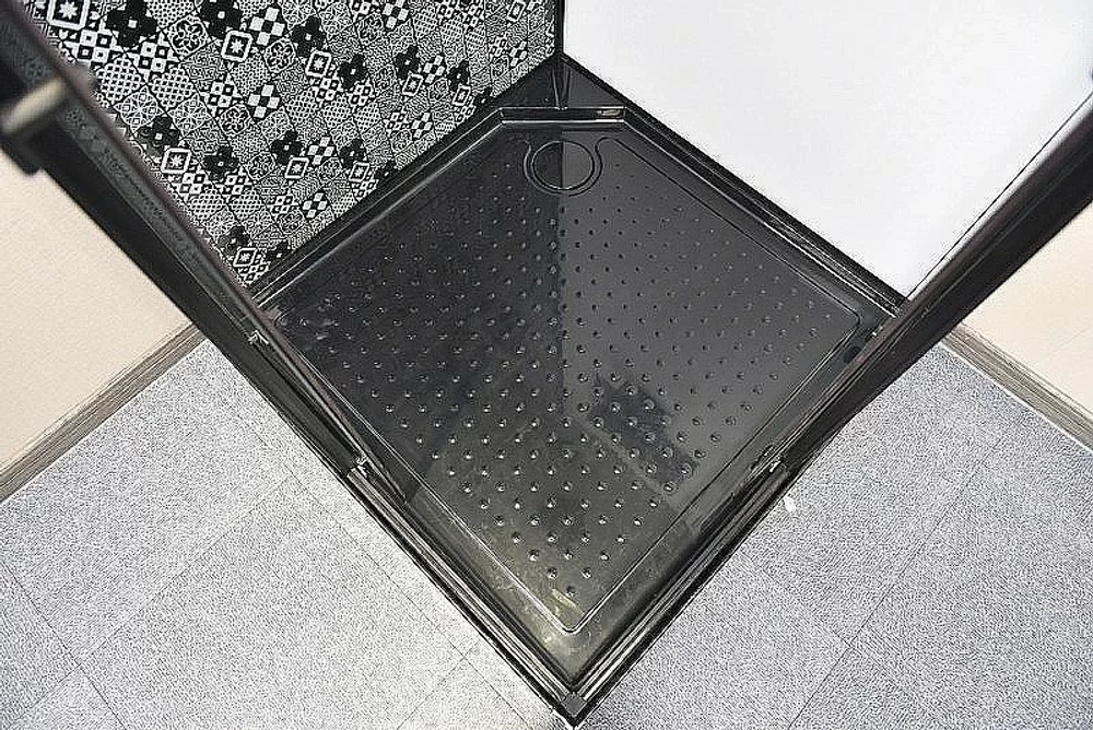 Душевая кабина Esbano Elegancia ESB-100CKR 100x100 стекло прозрачное/профиль черный