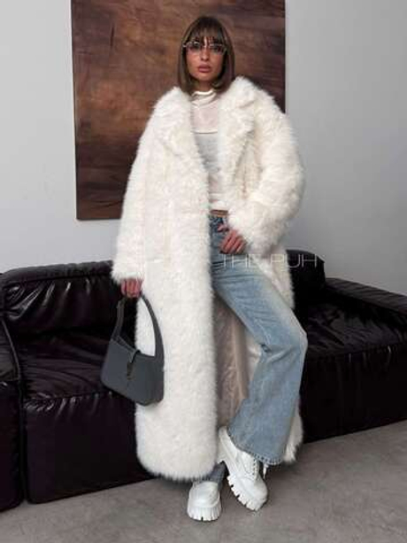 Белая длинная шуба из эко-меха