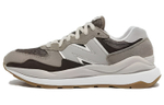 New Balance NB 5740 retro fabric leather shock absorption, lightweight, wear-resistant, non-slip, low-cut casual running shoes for men and women with the same style of light coffee color