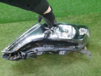 Битая Фара левая Toyota Land Cruiser Prado 150 (2013-2017) LED