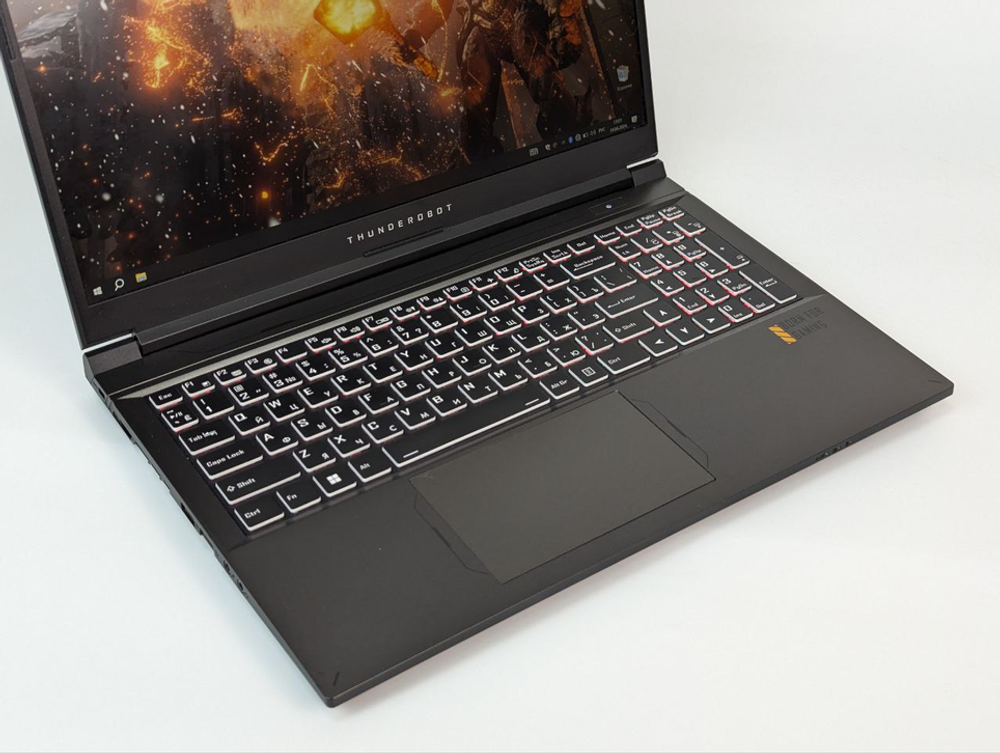 15.6" Ноутбук Thunderobot 911 MT Pro D (Core i5-12450H, 16GB RAM, RTX 3060, SSD 512GB