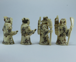 Набор нэцкэ Четыре самурая