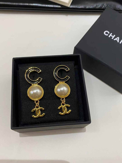 Серьги CHANEL