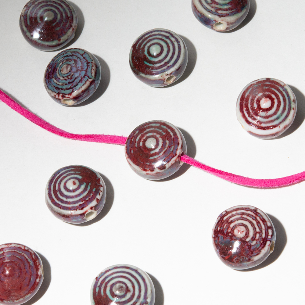 Бусина "Спираль", 20,5*12,5мм, бордово-синяя, глазурированный фарфор