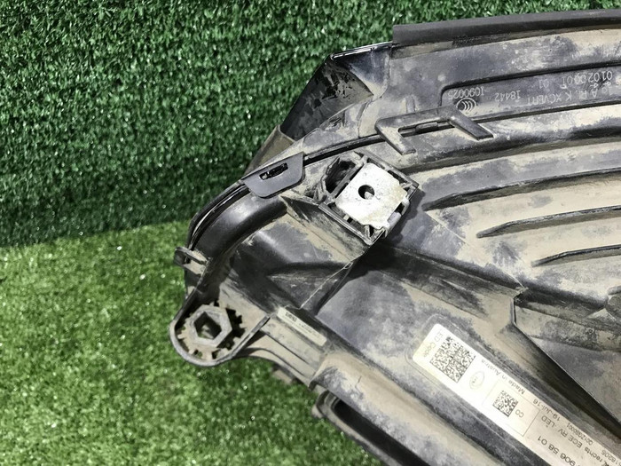 Фара правая Mercedes GLC X253 (2015-2019) LED