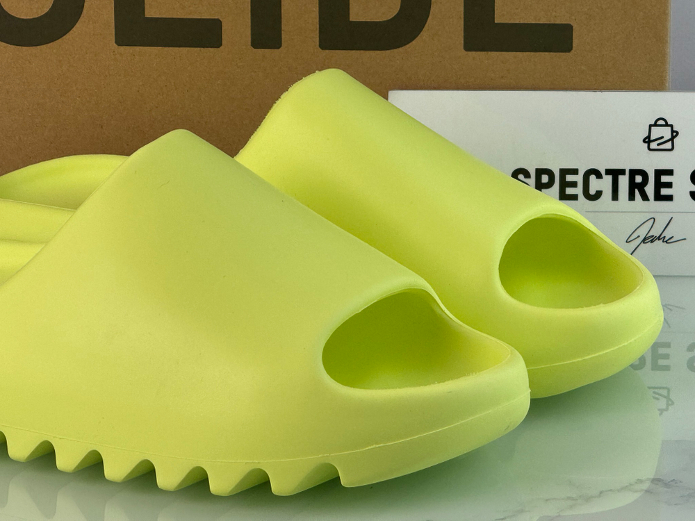 Yeezy Slide Glow Green (маломерки)