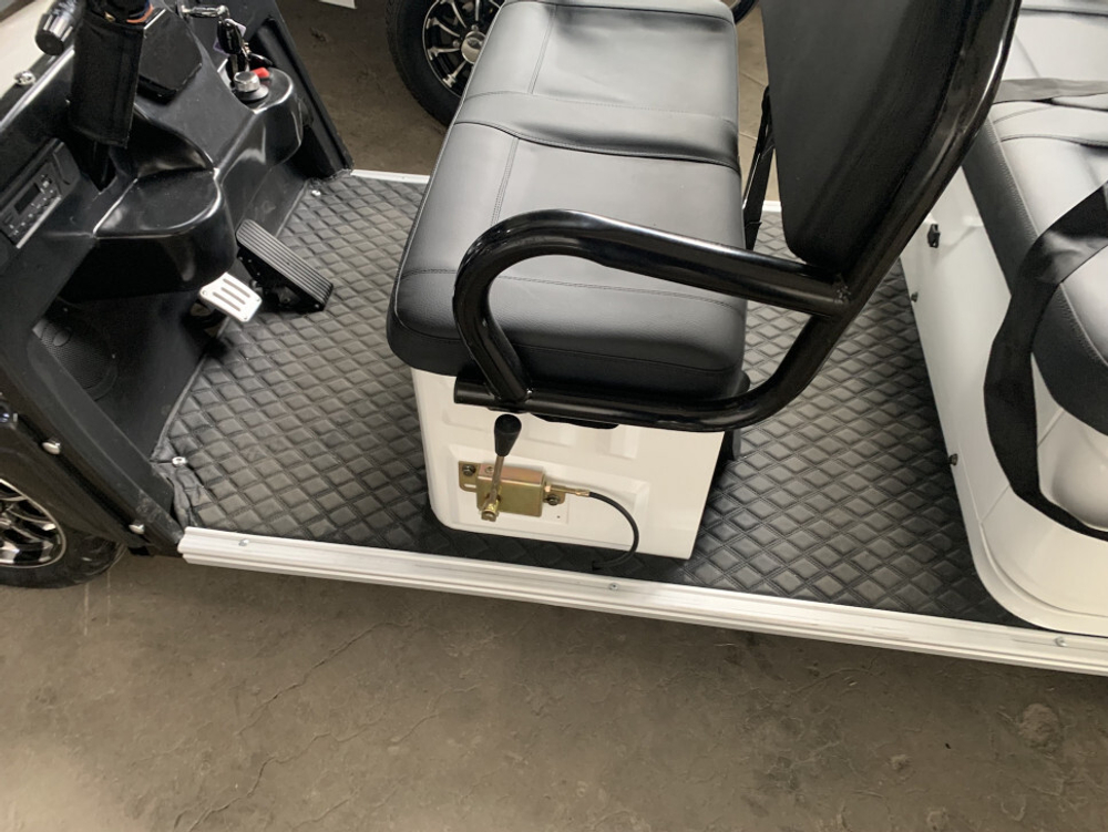 Гольфкар GreenCamel A4 ECO (4 seats 1200W R8)
