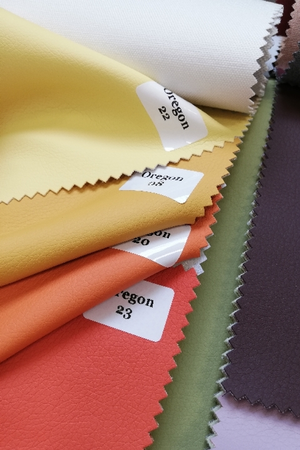 Искусственная кожа Oregon (Орегон) 23