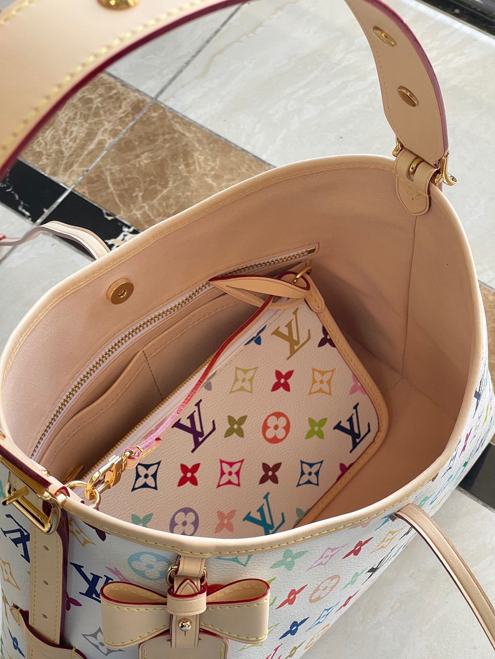 Louis Vuitton CarryAll PM