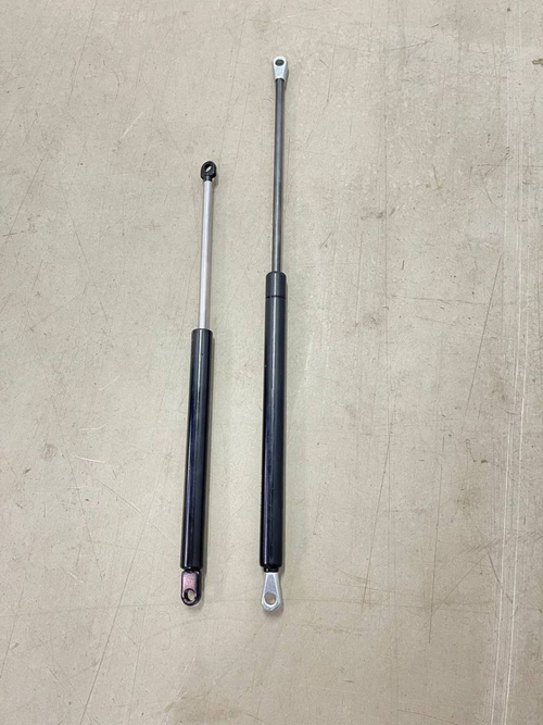 Амортизатор заднего стекла JCB 123/05404, 331/20895, 123/02550