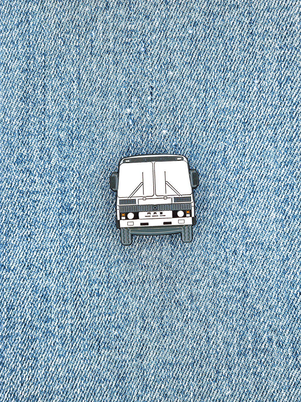 Значок автобус ПАЗ 3205 белый