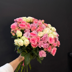 Монобукет из 21 кустовой розы