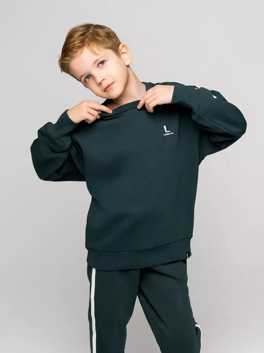 Спортивный костюм для мальчика в школу