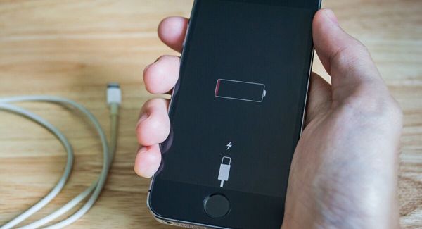 iPhone 15 не заряжается: Экстренные Шаги и Качественный Ремонт в Москве