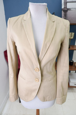 Пиджак Stradivarius светлый 44 размер